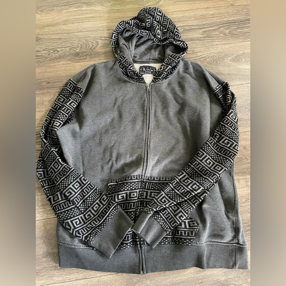 3x Gray Patterned Hoodie